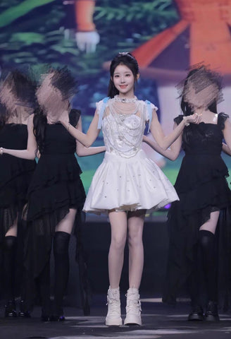 Elegant White Stage Performance Outfit - IVE Jang Wonyoung Inspired Jazz Dance Costume Set - Coscosmos