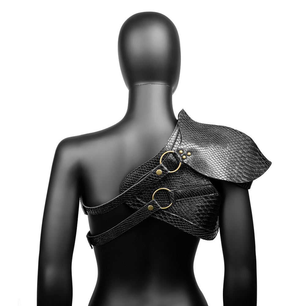 European Punk Armor Women's Shoulder Vest Halloween Cosplay Cape - Female Knight Costume - Coscosmos