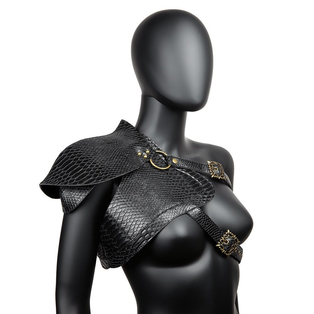European Punk Armor Women's Shoulder Vest Halloween Cosplay Cape - Female Knight Costume - Coscosmos
